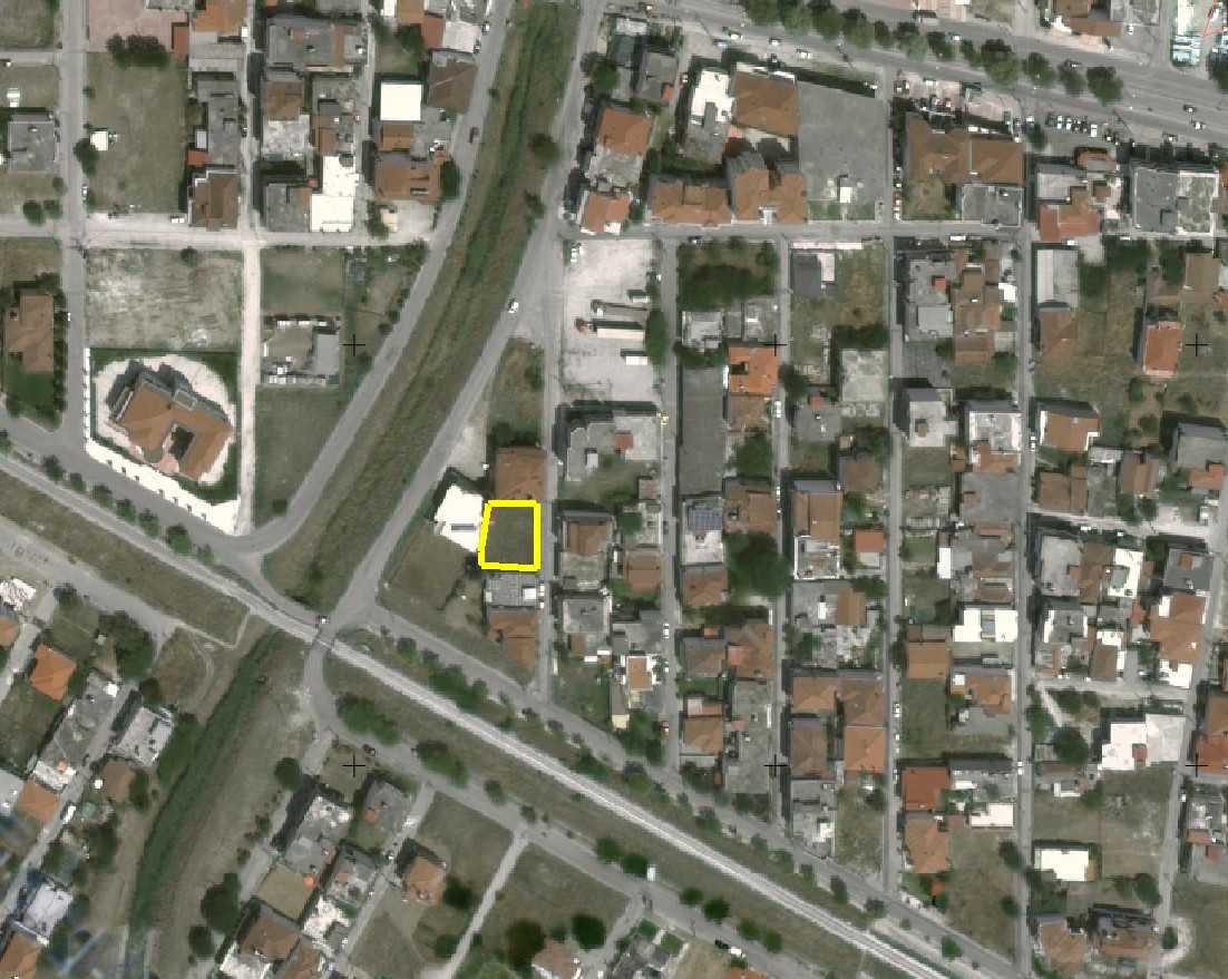 300 τμ ΛΑΡΙΣΑ